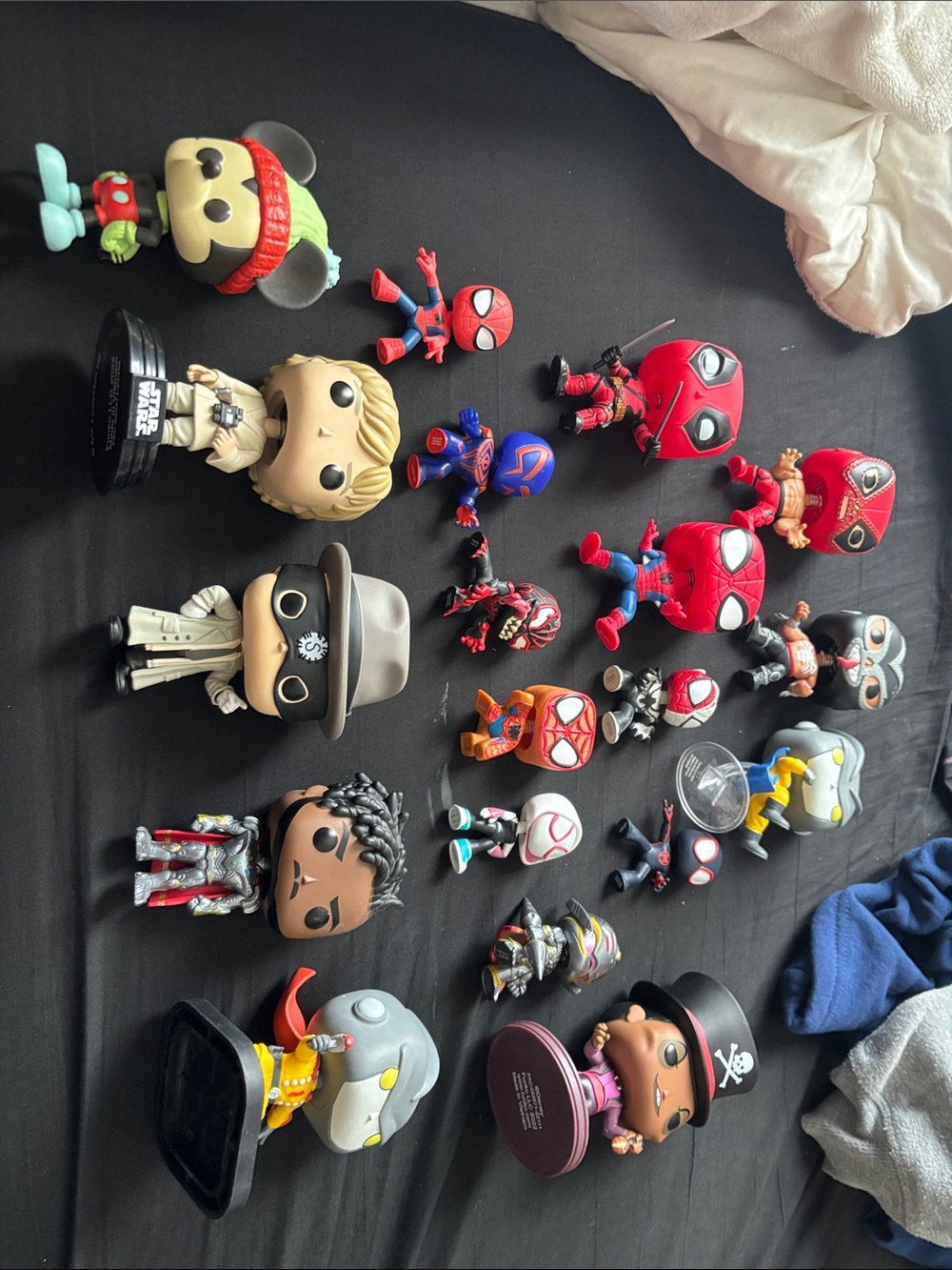 Mixed Kids Toys Fun Pack - Assorted Funko pops